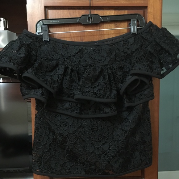 Alexis Crista Off the Shoulder Top - Picture 2 of 3